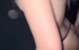 Novinha perdendo a virgindade do cuzinho no swing