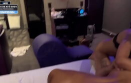 Troca de casais com novinhas safadas termina em suruba no pelo